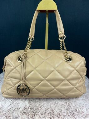 Michael Kors Susannah Large Quilted Lamb Leather Beige Gold Chain Satchel | EUC